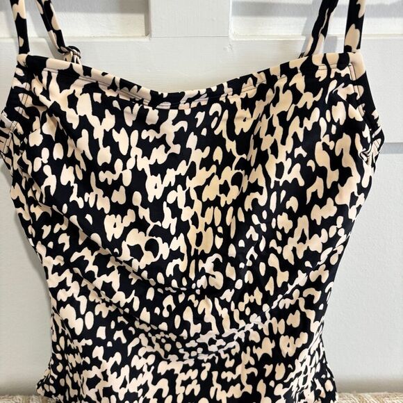 Kona Sol Animal Print One Piece Swimsuit - Picture 2 of 7